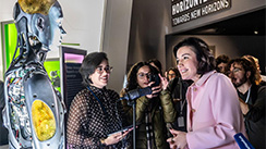 Ministerin Bär eröffnet die Veranstaltung