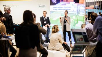 Stand der Modellprojekte Smart Cities auf der Smart Country Convention 