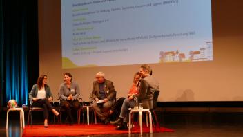 Zivilgesellschaft und Kommune: Gemeinsam für bessere Bildung vor Ort