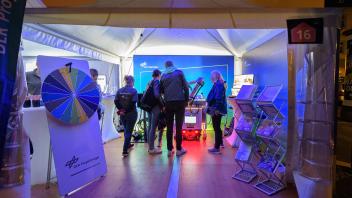 Stand des DLR Projektträgers auf der 14. Bonner Wissenschaftsnacht 2024