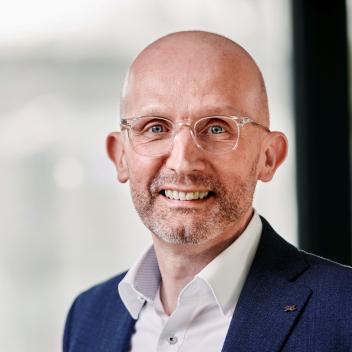 Porträt Martin Wegner - Bereichsleiter Gesellschaft, Innovation, Technologie - DLR Projektträger