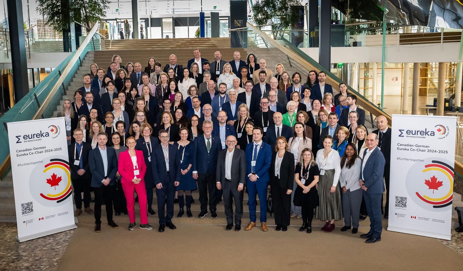 Teilnehmende einer Konferenz des Deutsch-Kanadischen Eureka-Vorsitzes 