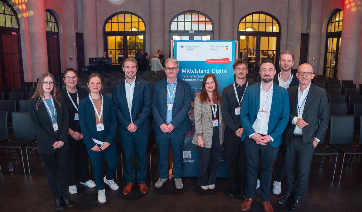 Veranstaltung Mittelstand Digital, Gruppenbild der Mitarbeitenden vom DLR Projektträger