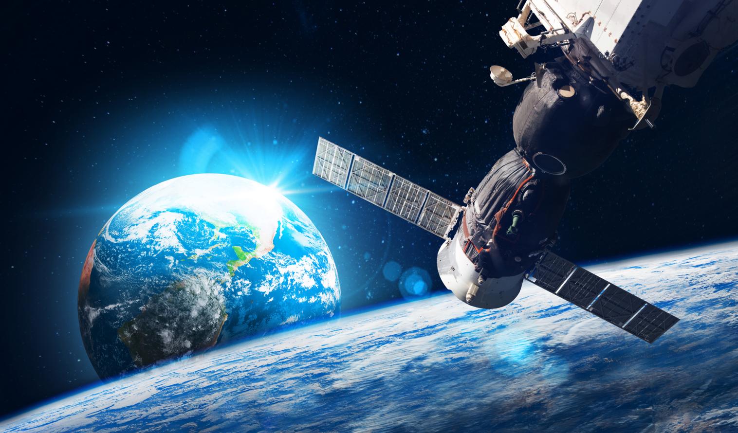 Satellit im Weltraum 