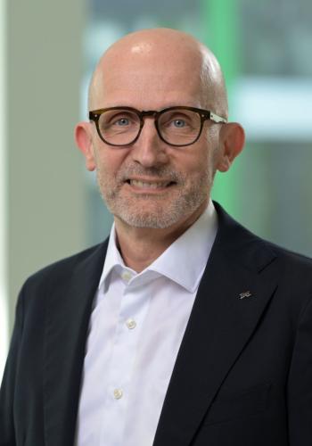 Porträt Martin Wegner - Bereichsleiter Gesellschaft, Innovation, Technologie - DLR Projektträger