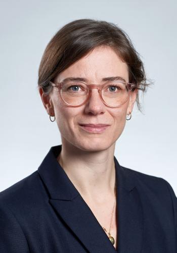 Profilbild Dr. Caroline Surmann